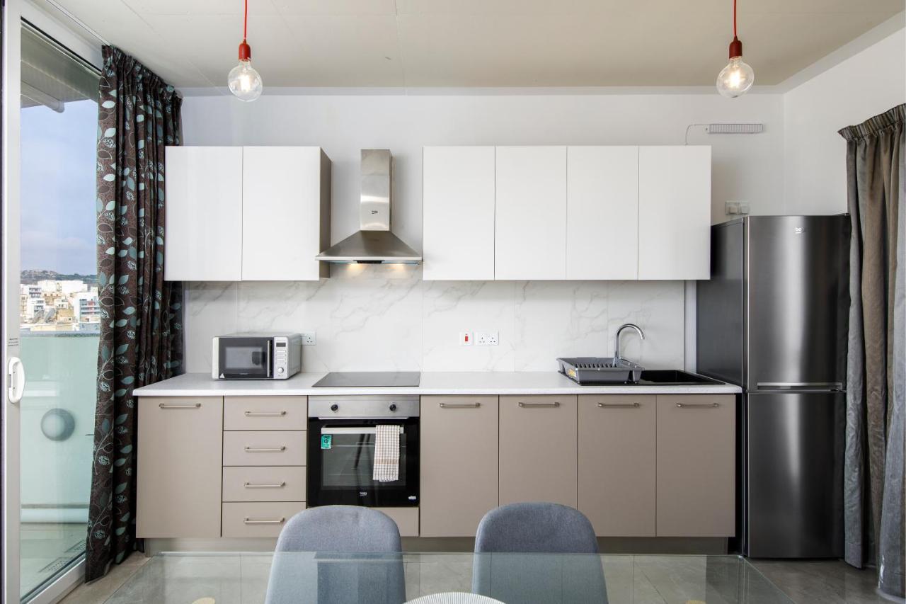 Hilltop - Stylish Comfort Living Close To The Sea, Bugibba Apartment