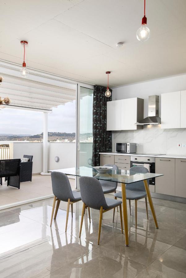 Hilltop - Stylish Comfort Living Close To The Sea, Bugibba St. Paul's Bay