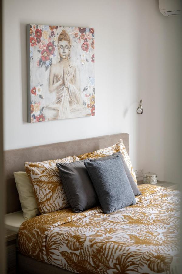 Apartment Hilltop - Stylish Comfort Living Close To The Sea, Bugibba