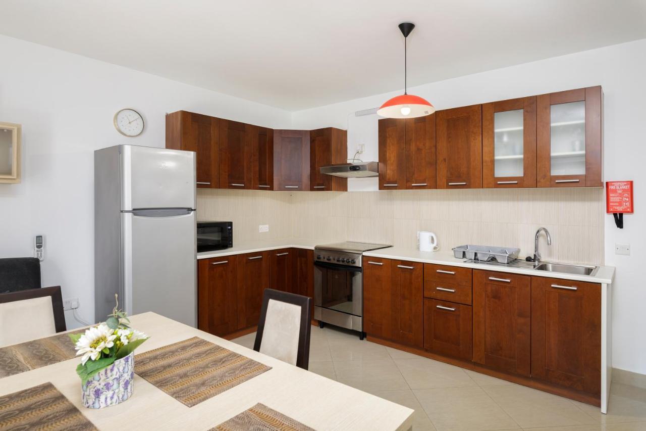 Апартаменты Hilltop - Stylish Comfort Living Close To The Sea, Bugibba Сент-Полс-Бей