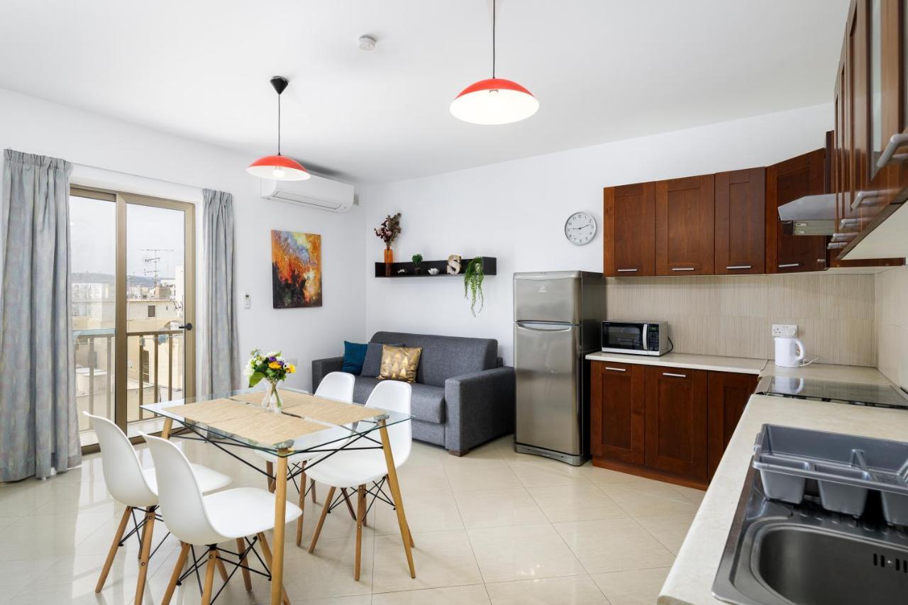 Hilltop - Stylish Comfort Living Close To The Sea, Bugibba Сент-Полс-Бей