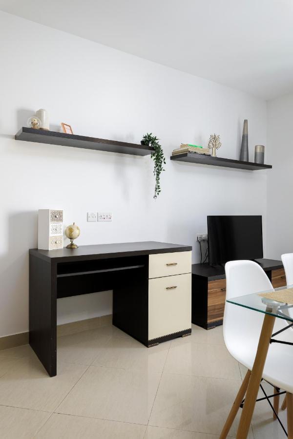 Hilltop - Stylish Comfort Living Close To The Sea, Bugibba * St. Paul's Bay