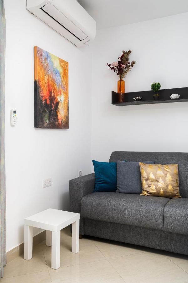 Hilltop - Stylish Comfort Living Close To The Sea, Bugibba * Сент-Полс-Бей